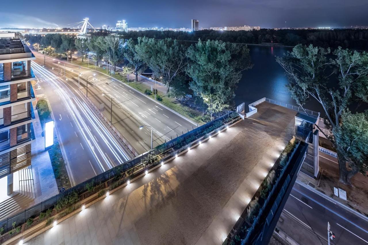 Apartman Luxury W/ River View + Private Parking